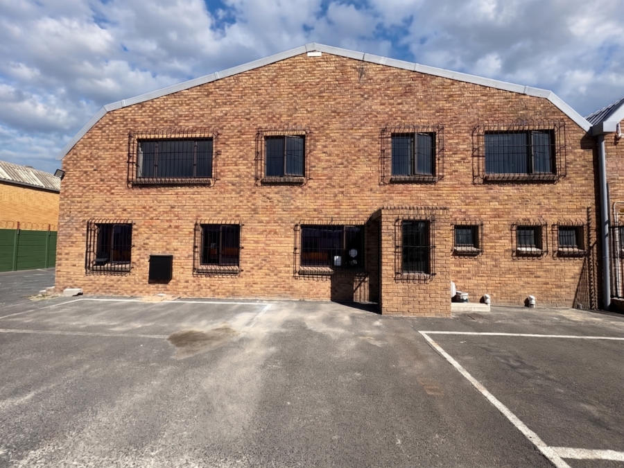 To Let Commercial Property for Rent in Montague Gardens Western Cape